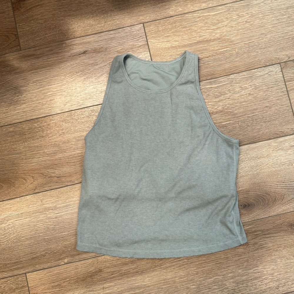 Vuori ribbed Pylo pose crop tank